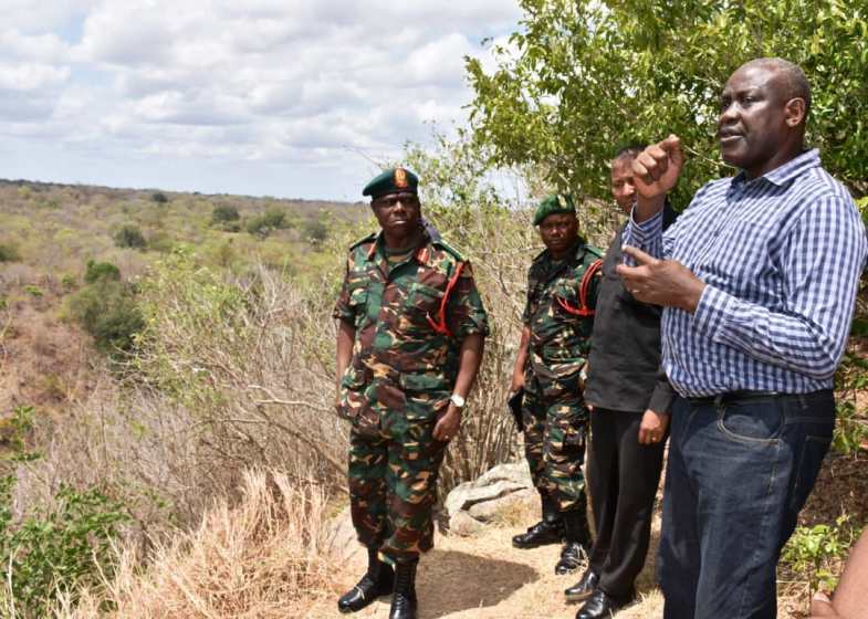 Mkuu wa Majeshi atembelea mradi wa Stiegler’s Gorge