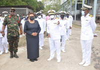 Waziri wa Ulinzi na JKT Atembelea Kamandi ya Wanamaji